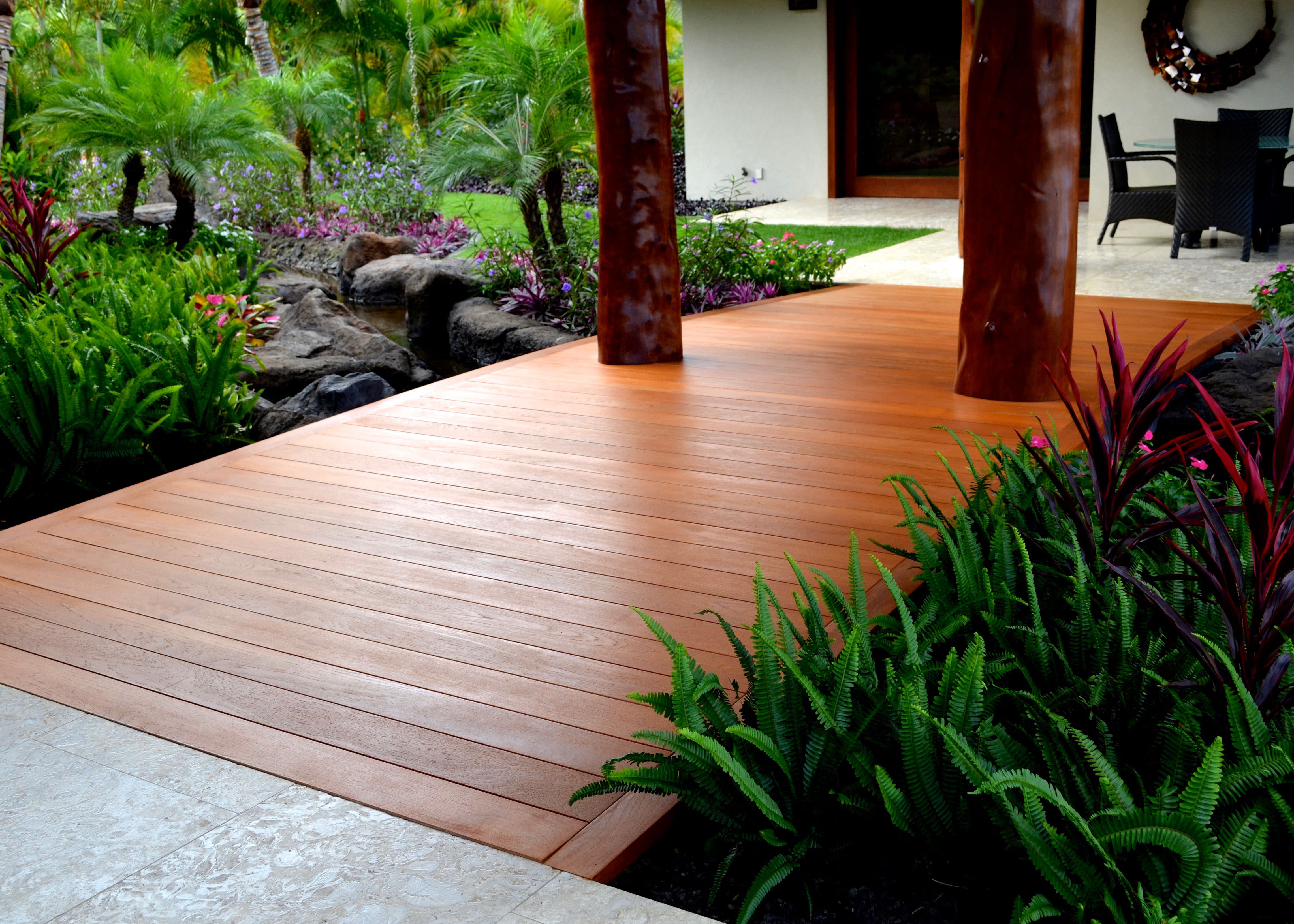 hardwood bridge in Makena Maui